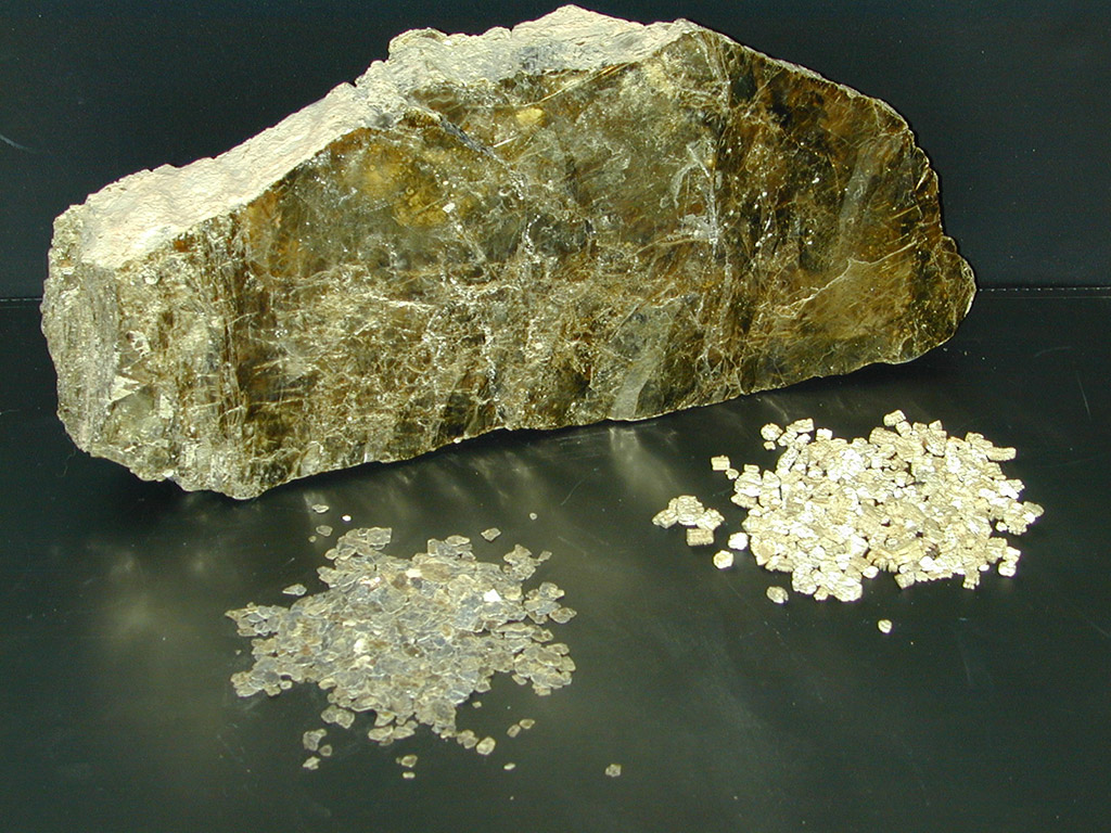 Lump of vermiculite ore, screened vermiculite, exfoliated vermiculite.